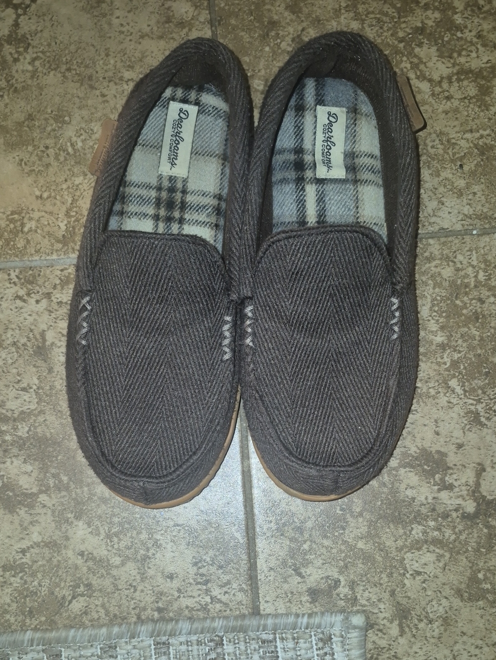 dearfoams Men’s Dark Brown Herringbone Slip-On Moccasins